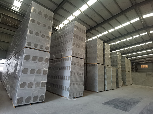 无机轻集料保温板